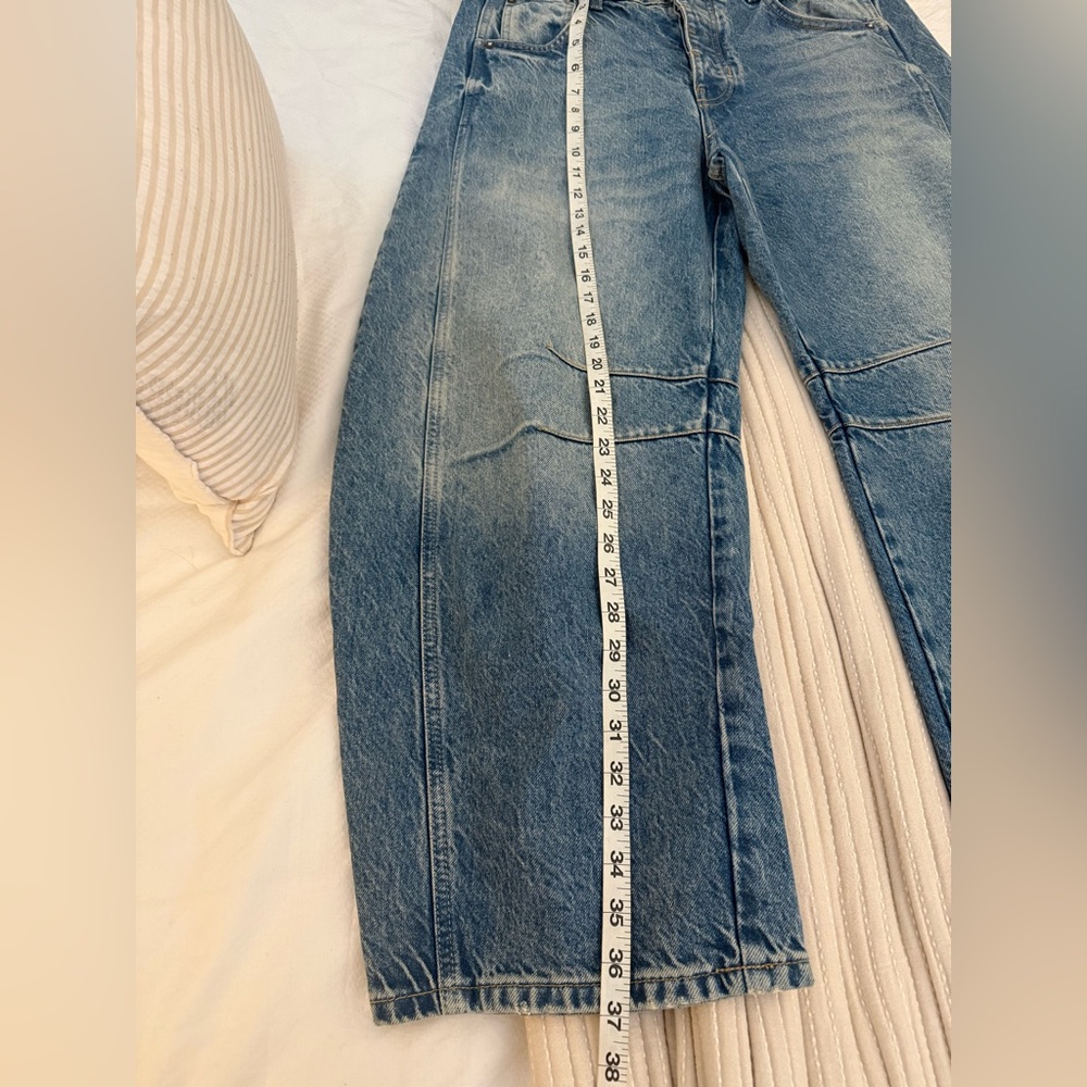 We The Free Good Luck Mid Rise Barrel Jeans in Ultra Light Beam Size 27 - Picture 13 of 15